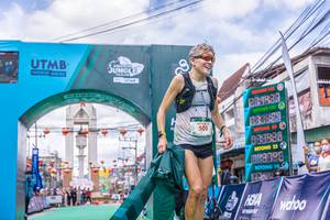 BIB: 501, 140, 120, 100, 083929, 883828, 383090
                            <button type="button" onclick="openModal(21763207)" class="btn btn-primary btn-sm float-right btn-popup" data-toggle="modal" data-target=".modal-high-quality">
                        <i class="fas fa-shopping-cart"></i> Add to Cart
                    </button>
                                            <button type="button" onclick="isThisMe(21763207, true)" class="btn btn-success btn-sm float-right btn-popup btn-isme hidden" data-toggle="tooltip" data-placement="bottom" title="นี่คือรูปของคุณใช่ไหม คลิกที่นี่เพื่อเอาเข้าอัลบั้ม">
                        <i class="fas fa-plus"></i> Add to album
                    </button>
                    <button type="button" onclick="isThisMe(21763207, false)" class="btn btn-warning btn-sm float-right btn-popup btn-isnotme hidden">
                        <i class="fas fa-ban"></i> Remove from album
                    </button>